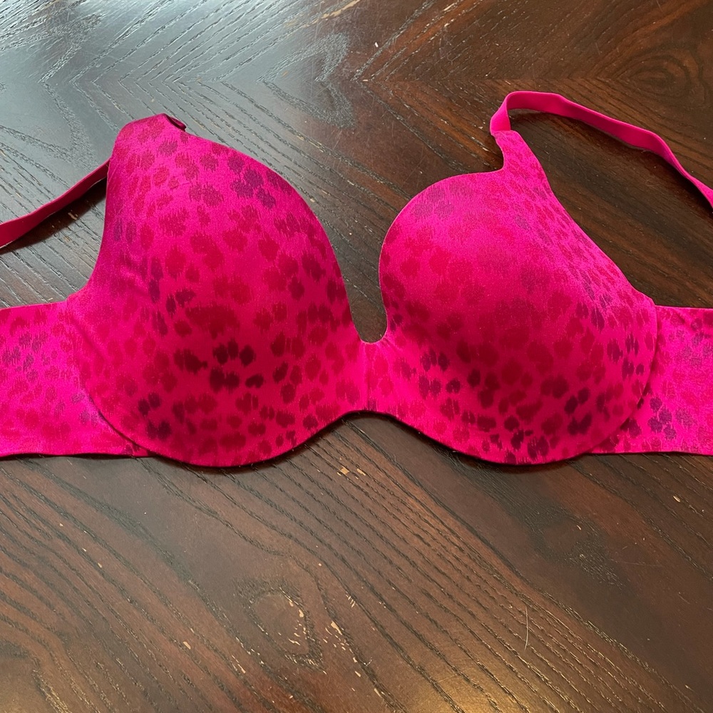 Victoria’s Secret lined Demi bra